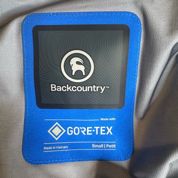 Backcountry Gortex Ski or snowboard jacket - Picture 10 of 10